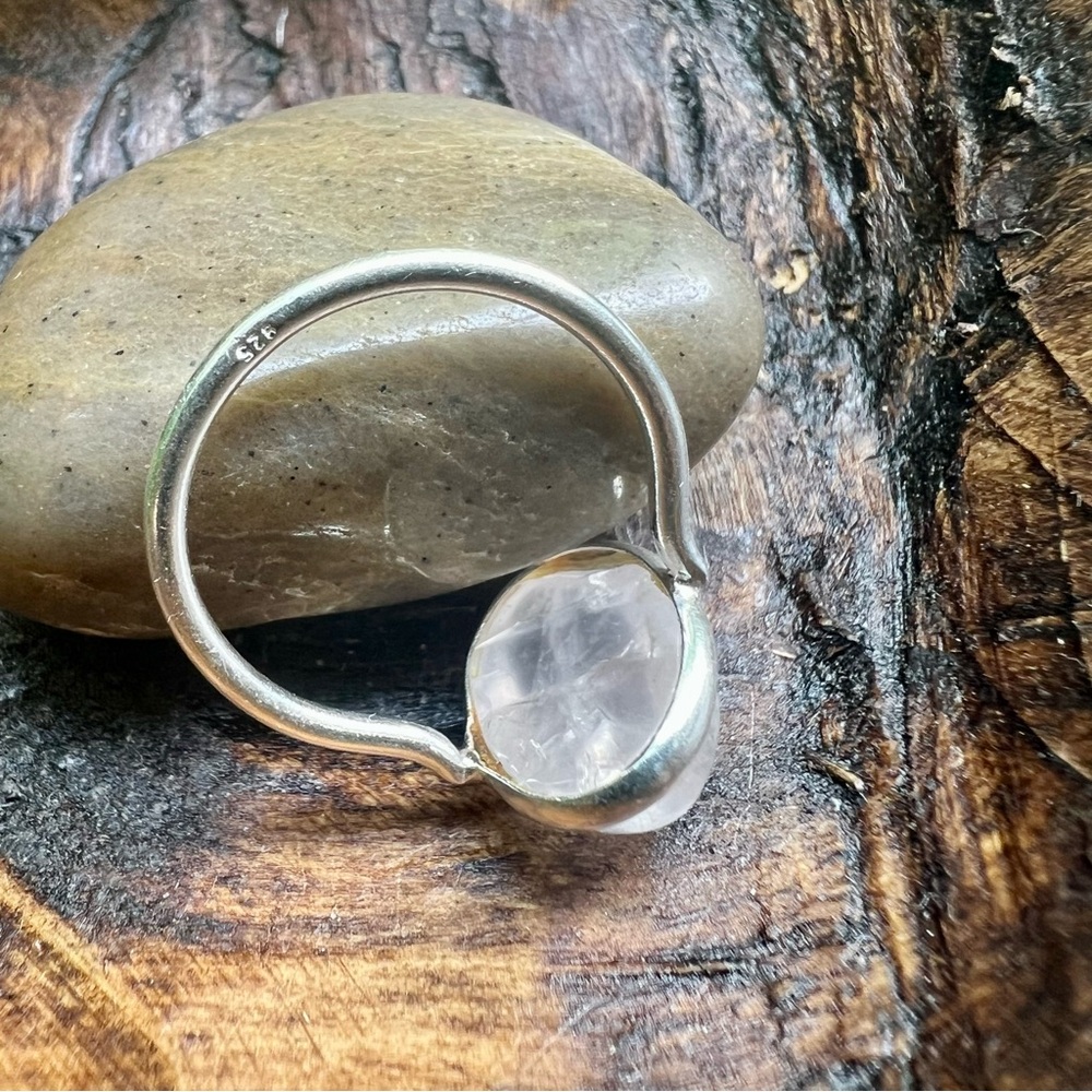 925 Sterling Silver Moonstone Ring Size 7.75 Minimalist Design Open Back - Picture 5 of 11